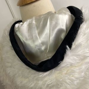 White/Black Faux Fur Sz L Hooded